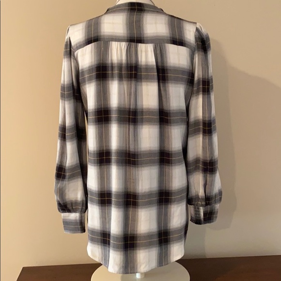LOFT PETITE PLAID SPLIT NECK TUNIC BLOUSE - Picture 2 of 13